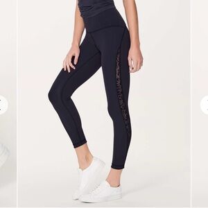 Lululemon Meant To Move 7/8 Tight 25" Black / Flocked Floral Black Black Size 8